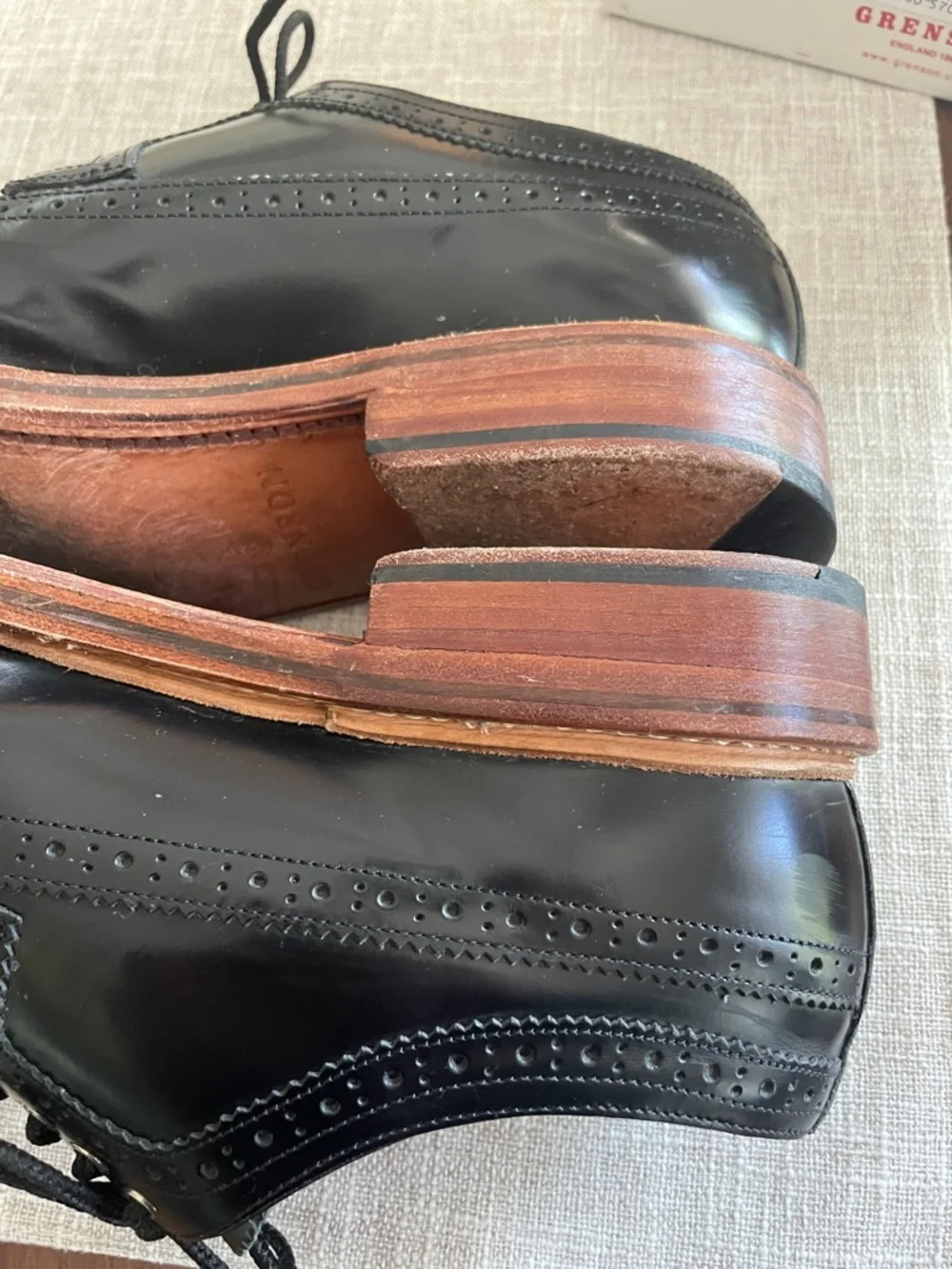 Grenson Sid Black Leather Cap Toe Derbys with Tan Welt UK Size 8G US Size 9